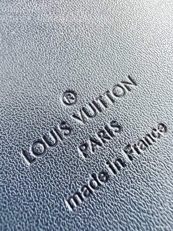 LOUIS VUITTON ZIPPY WALLET-10*20*2 cm 0404